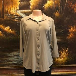 Columbia Omni-Wick Taupe 3/4 Long Sleeve Shirt - button up.Loose and Comfortable